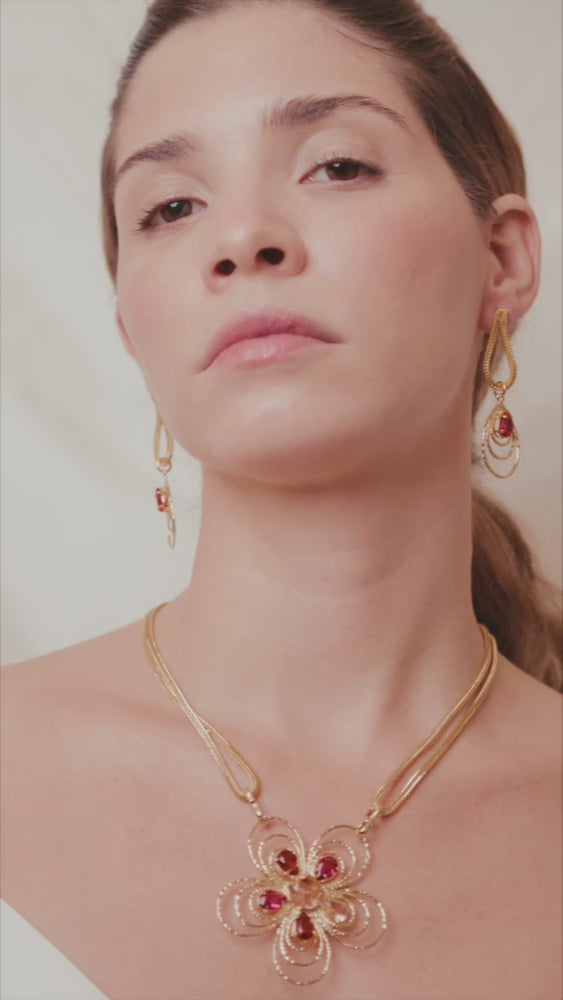 
                      
                        Load and play video in Gallery viewer, Gloria 18k Gold FIlled set, Handmade in Brasil
                      
                    