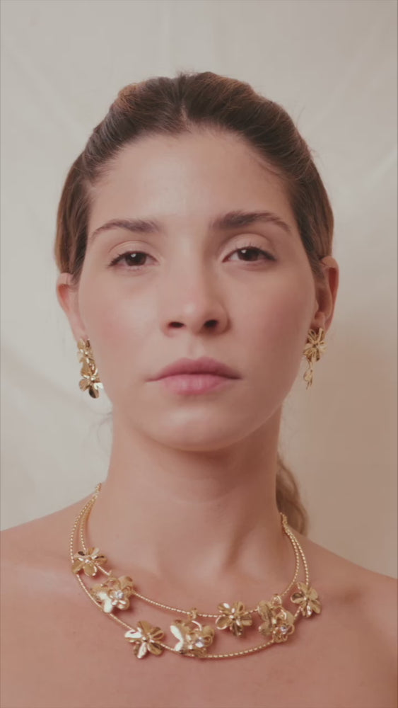 
                      
                        Load and play video in Gallery viewer, Celia 18k Gold FIlled set, Handmade in Brasil
                      
                    