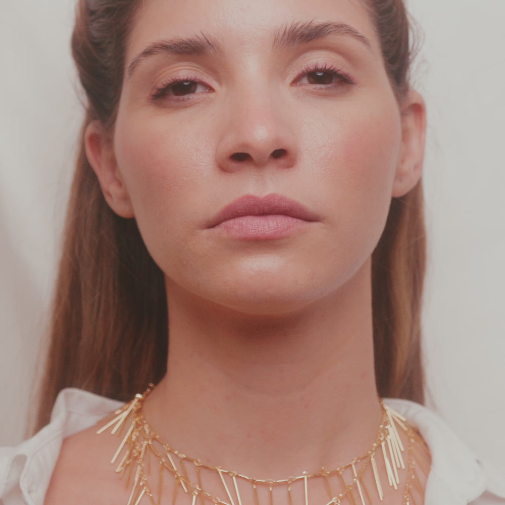 
                      
                        Load and play video in Gallery viewer, Andrea 18k high quality Gold Filled Necklace, Hand made in Brazil
                      
                    
