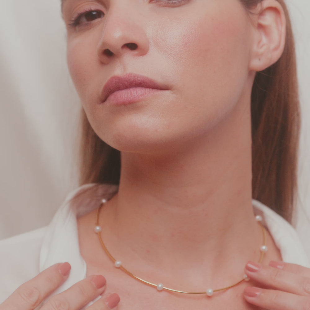 
                      
                        Load and play video in Gallery viewer, Latina 18k high quality Gold Filled Necklace, Hand made in Brazil
                      
                    