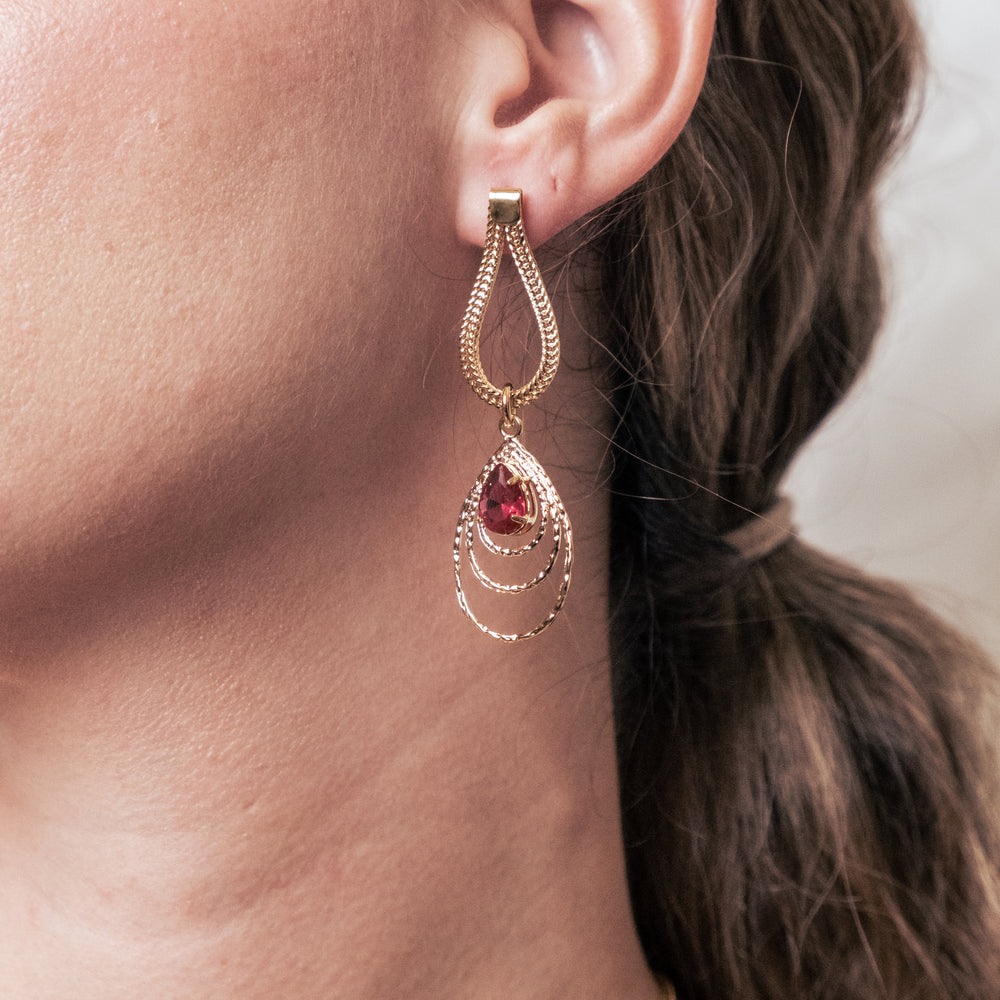 
                      
                        Gloria 18k Gold FIlled set, Handmade in Brasil
                      
                    
