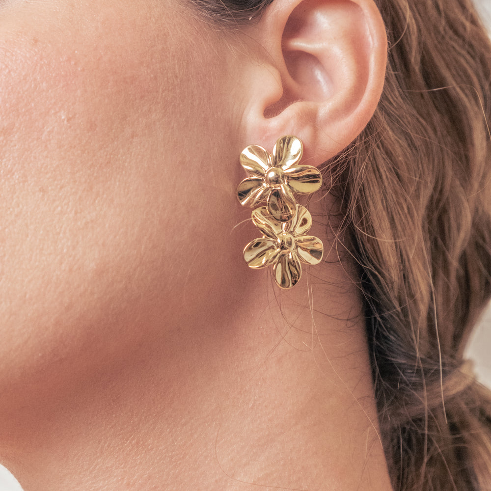 
                      
                        Celia 18k Gold FIlled set, Handmade in Brasil
                      
                    
