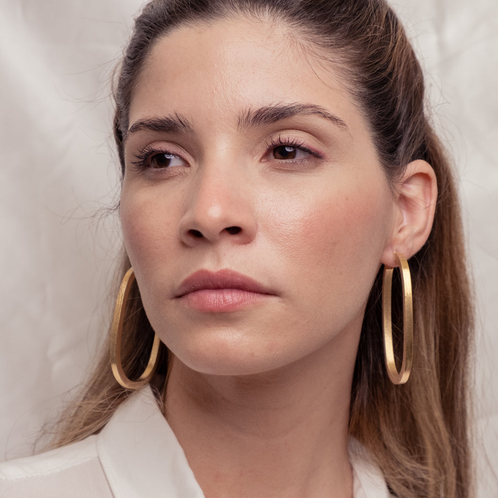 
                      
                        Atenas, 18k high quality Gold Filled Earrings, Hand made in Brazil
                      
                    