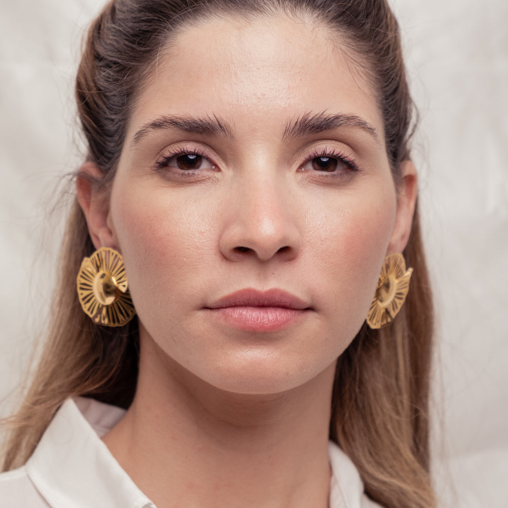 
                      
                        Alhambra, 18k high quality Gold Filled Earrings , Hand made in Brazil
                      
                    