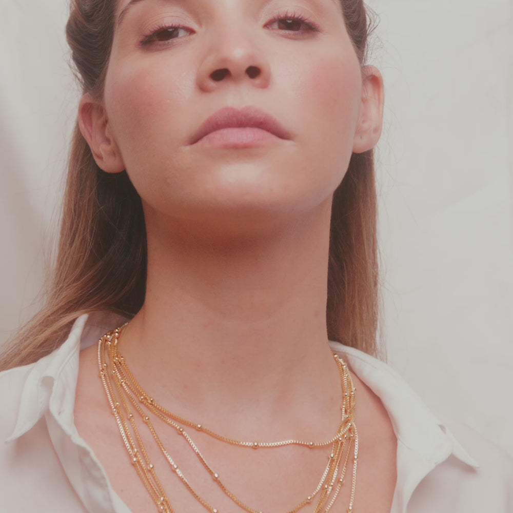 
                      
                        Load and play video in Gallery viewer, Corina 18k high quality Gold Filled Necklace, Hand made in Brazil
                      
                    