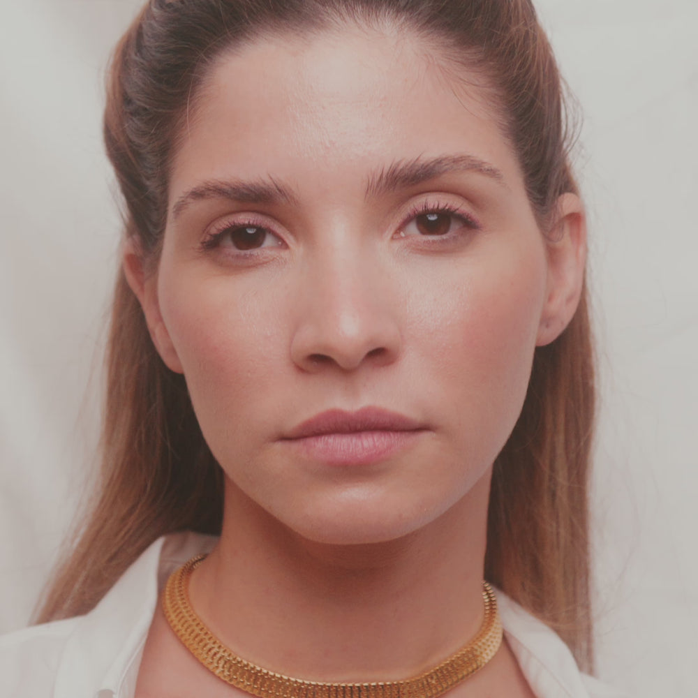 
                      
                        Load and play video in Gallery viewer, Valencia, 18k high quality Gold Filled Necklace, Hand made in Brazil
                      
                    