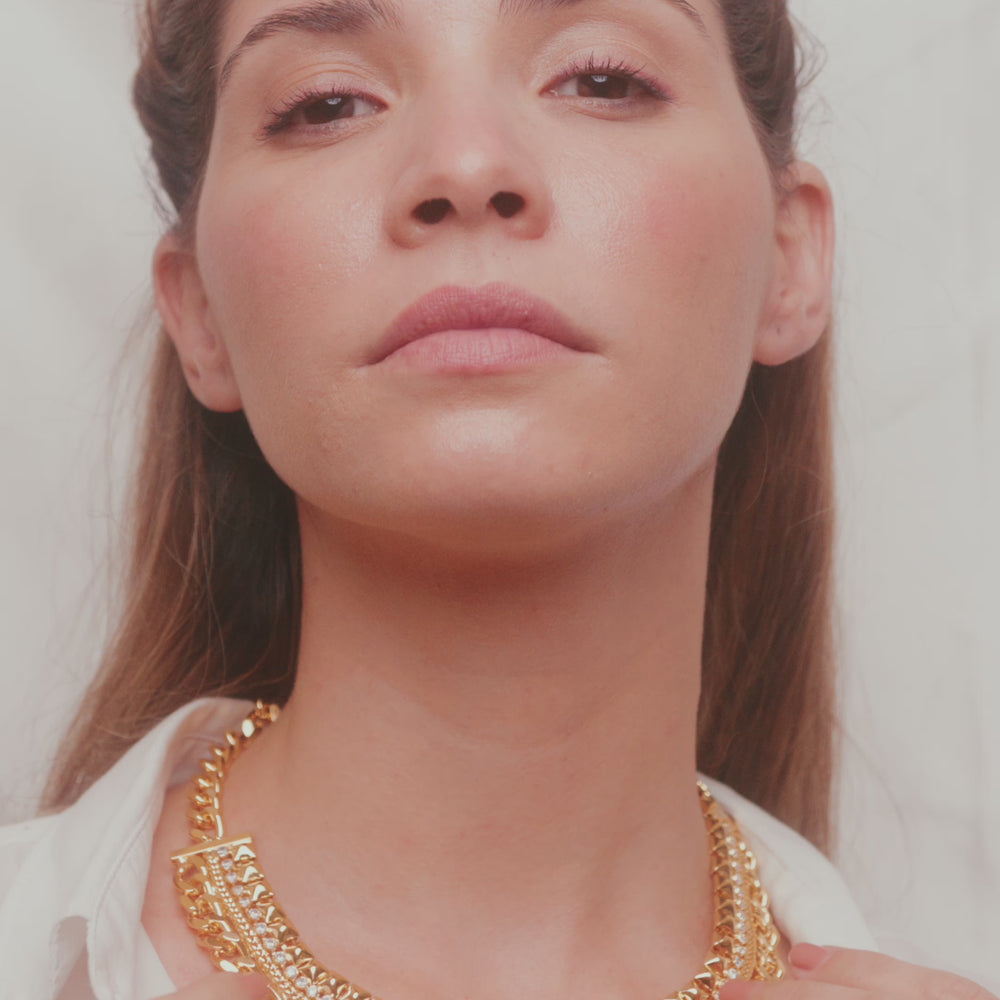 
                      
                        Load and play video in Gallery viewer, Havana, 18k high quality Gold Filled Necklace, Hand made in Brazil
                      
                    