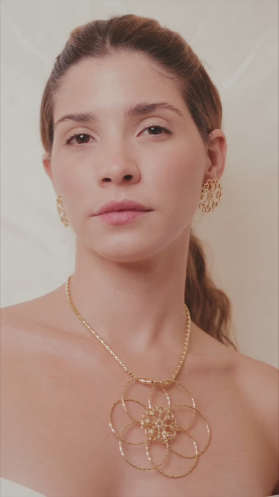 
                      
                        Load and play video in Gallery viewer, Corina 18k Gold FIlled set, Handmade in Brasil
                      
                    
